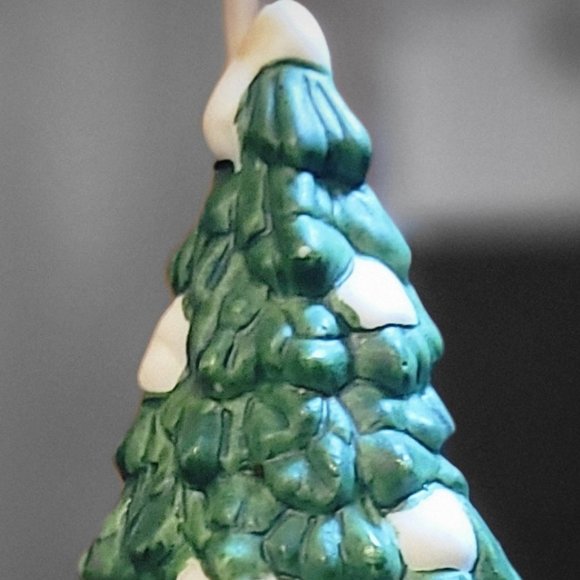 Santa Claus Tree Small Porcelain Candle Holder - Picture 7 of 8